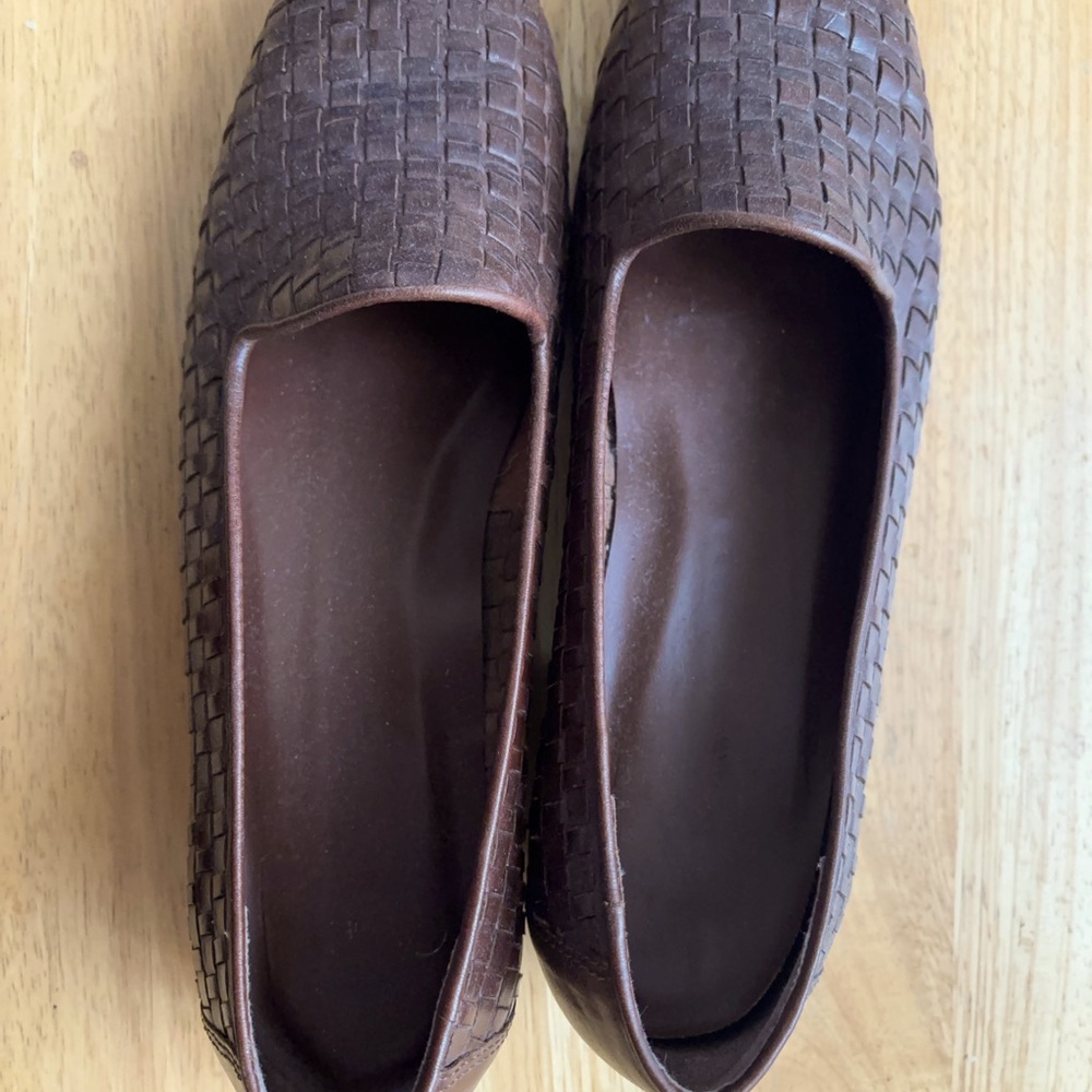 Beautiful maroon woven leather loafers.